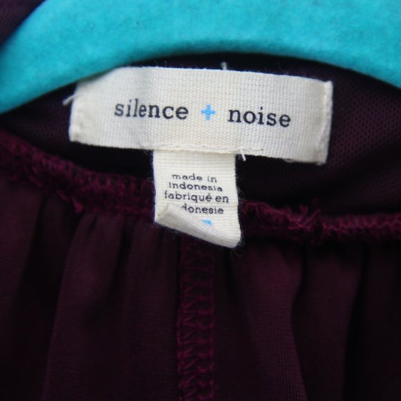 Silence + Noise Red Metallic Velvet romper - Picture 3 of 5